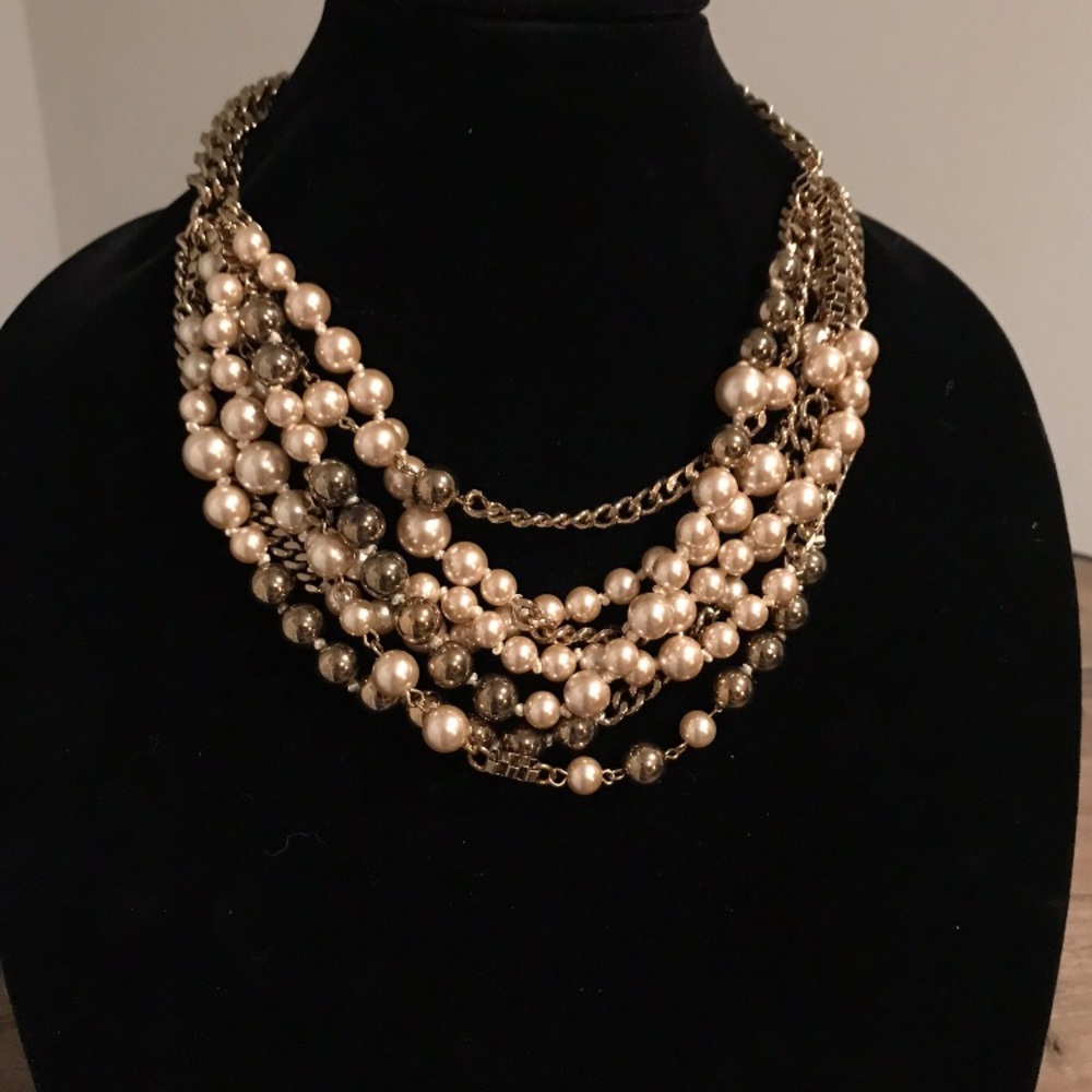 Stella & Dot Pearl Bib Necklace